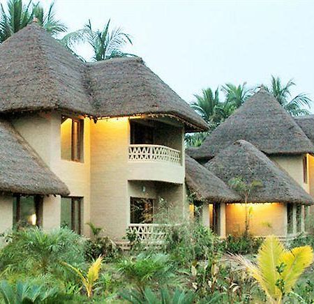 Vedic Village Spa Resort Калькутта Экстерьер фото