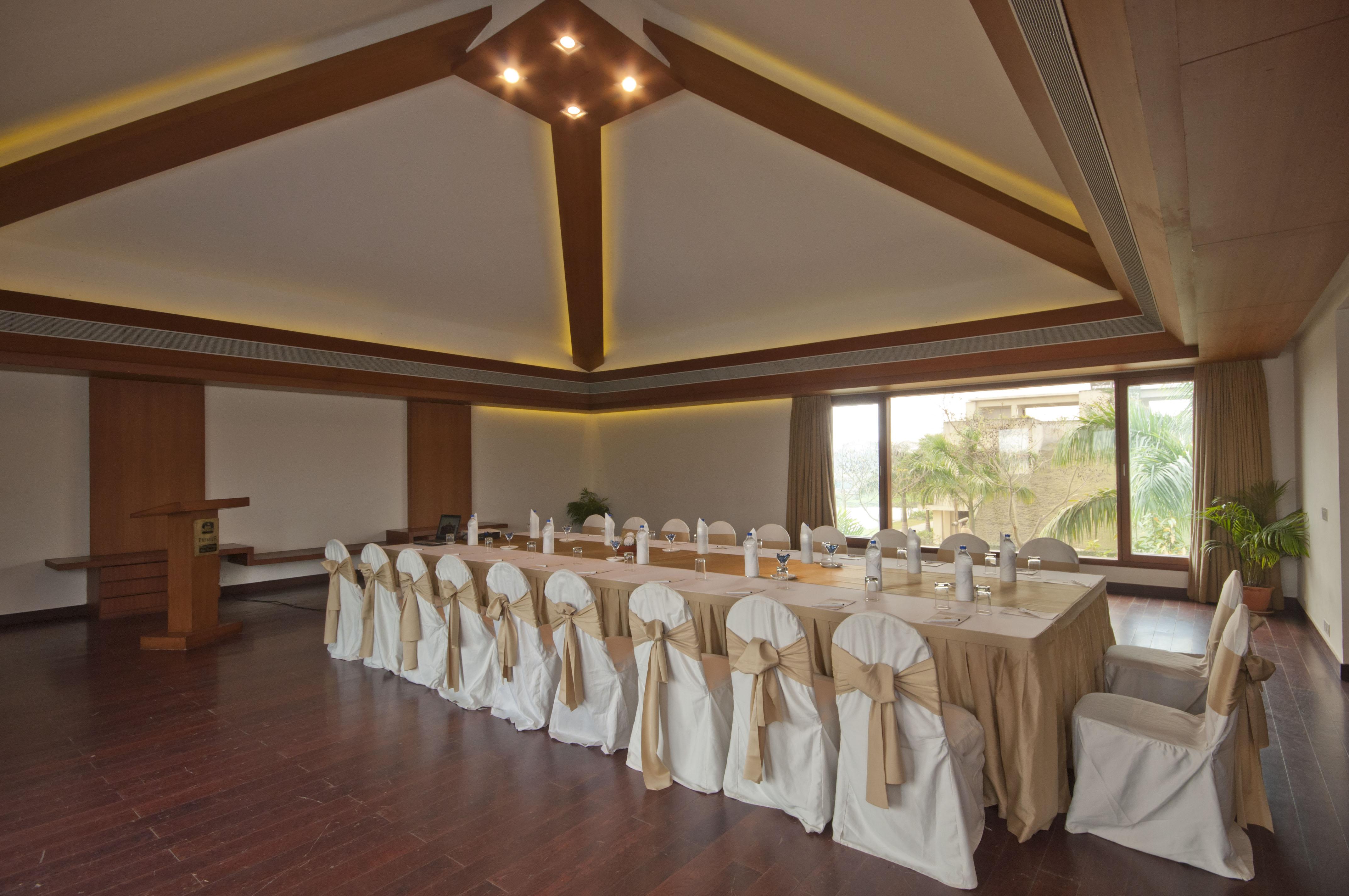 Vedic Village Spa Resort Калькутта Экстерьер фото