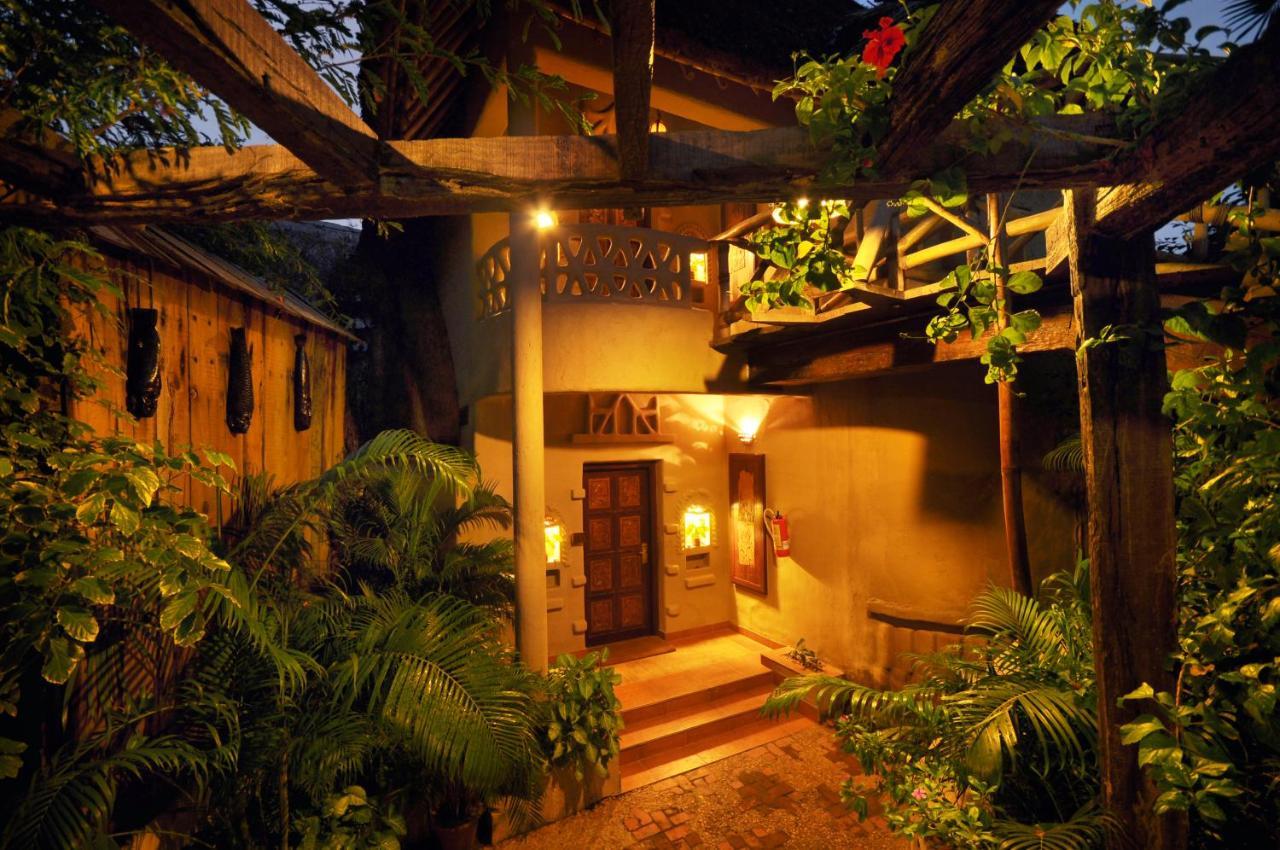 Vedic Village Spa Resort Калькутта Экстерьер фото